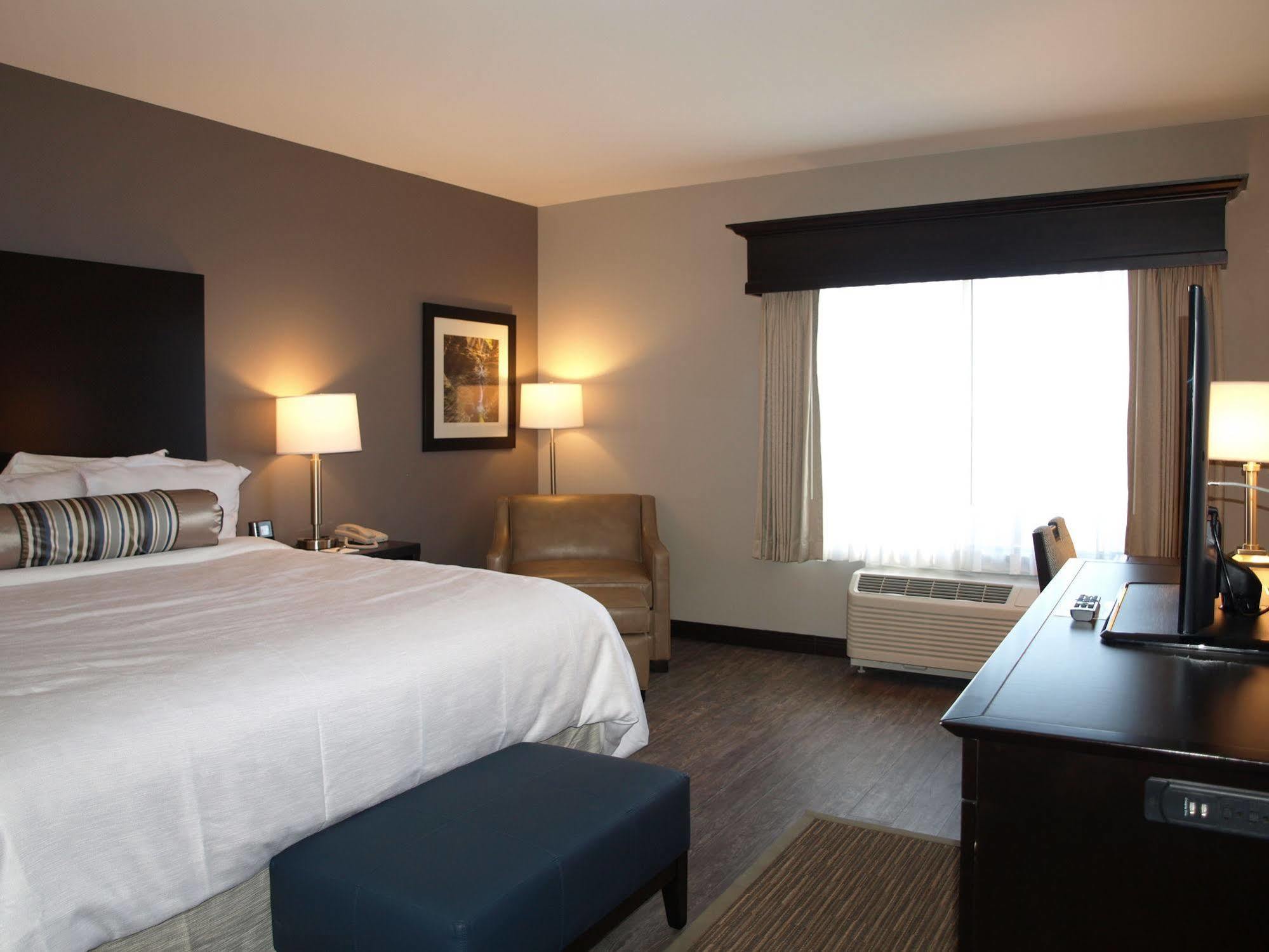 Hotel At Batavia Downs Ngoại thất bức ảnh